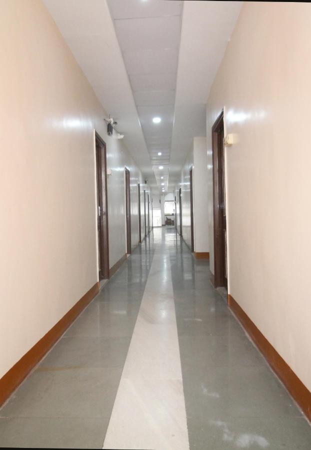 Hotel Gomatgiri Evrengabad Dış mekan fotoğraf